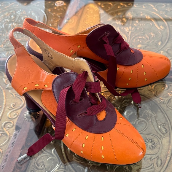 John Fluevog Orange and Burgundy Leather Slingback Heels - Picture 7 of 8